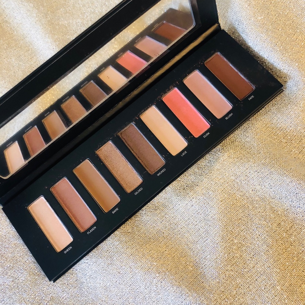 Brand new eyeshadow pallete never used